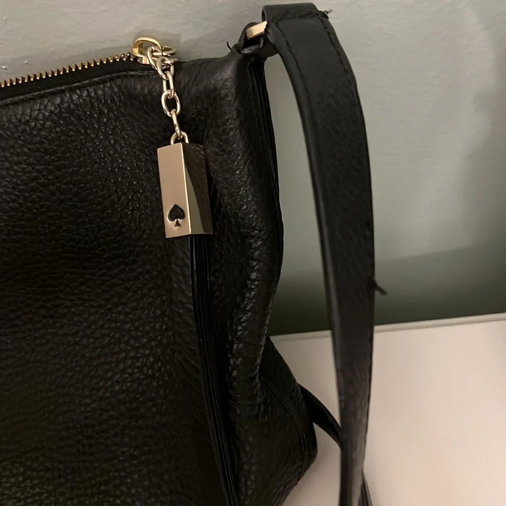 EUC Black Kate Spade Pebble Leather Crossbody